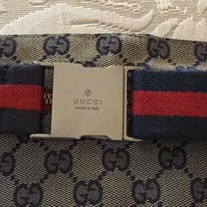 Picture of closure back